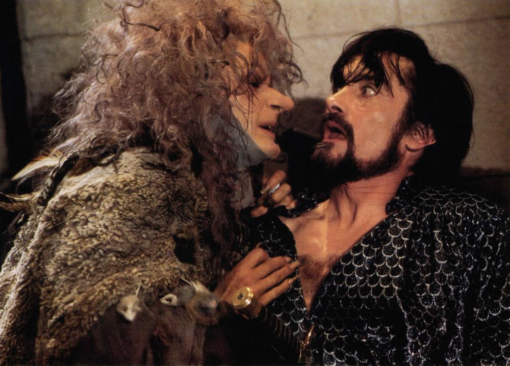 ROBIN HOOD: MEN IN TIGHTS, from left, Tracey Ullman, Roger Rees, 1993, TM & Copyright ©20th Century Fox Film Corp. All rights reserved.