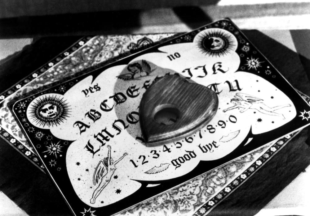 WITCHBOARD, Ouija board, 1987